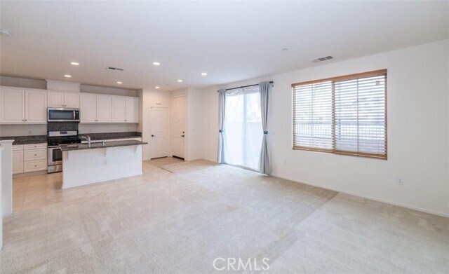 Building Photo - 3257 E Wild Horse Privado
