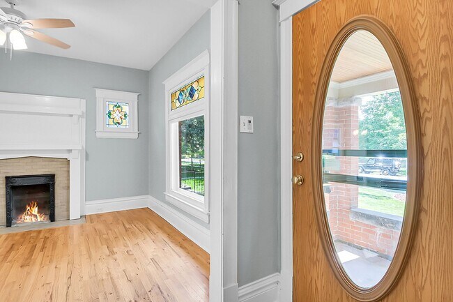 Foto del edificio - ONE block to OBSERVATORY PARK! great DU lo...