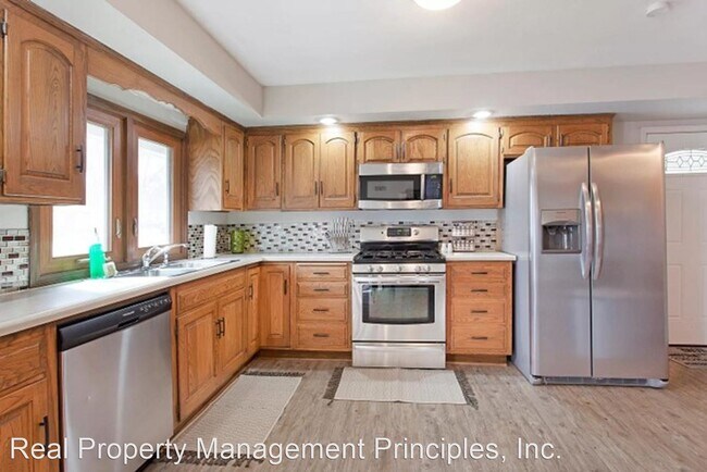 Building Photo - 5 br, 2.5 bath House - 1906 W 71st St