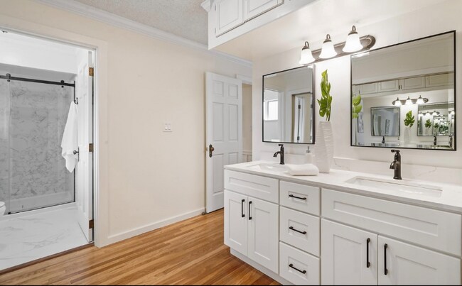 Building Photo - 7468 Muirwood Ct