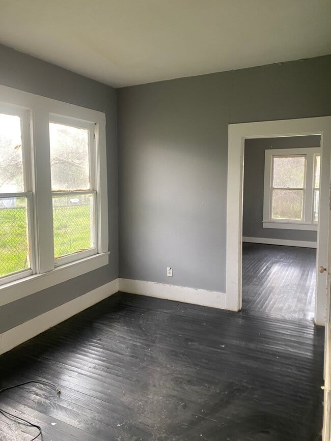 Building Photo - 2222 Carleton St