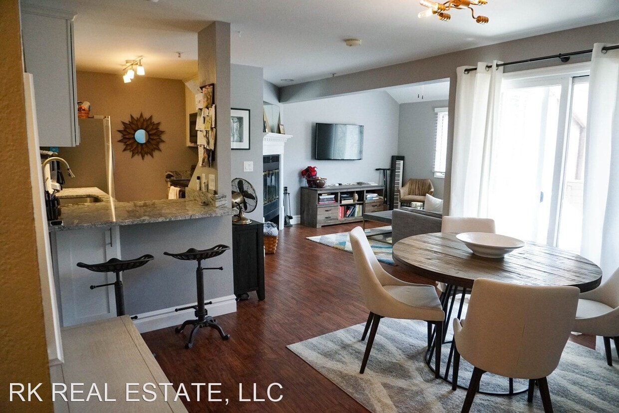 Primary Photo - 1 br, 1 bath House - 2230 Spruce St Unit B