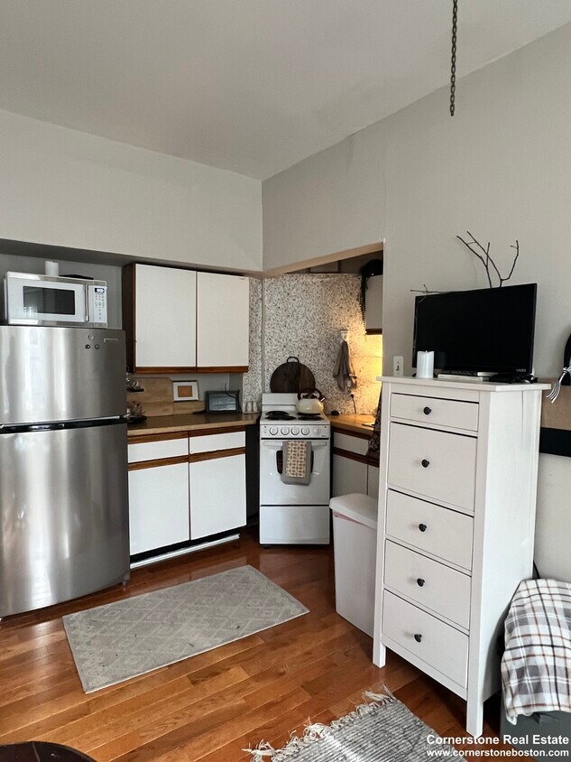 Foto del edificio - 65 Burbank St