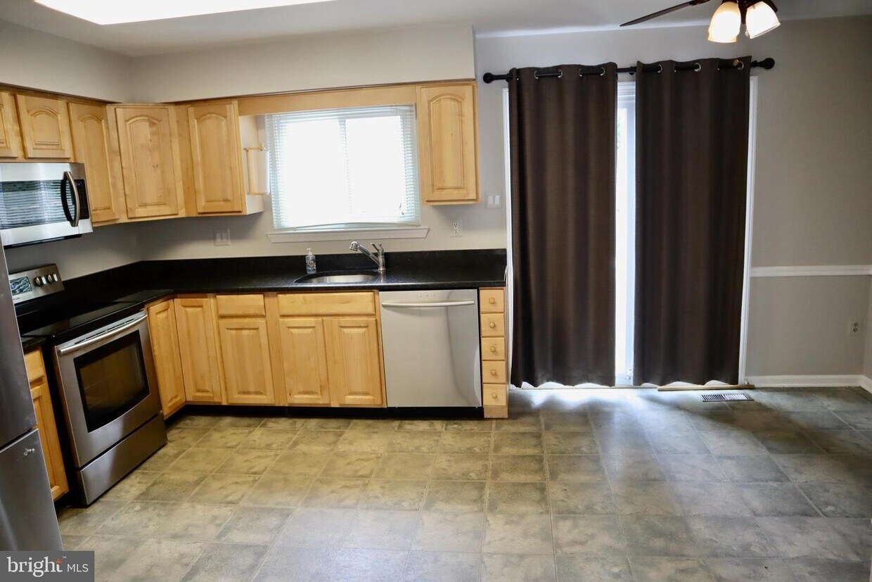 Foto principal - 3127 Benton Square Dr