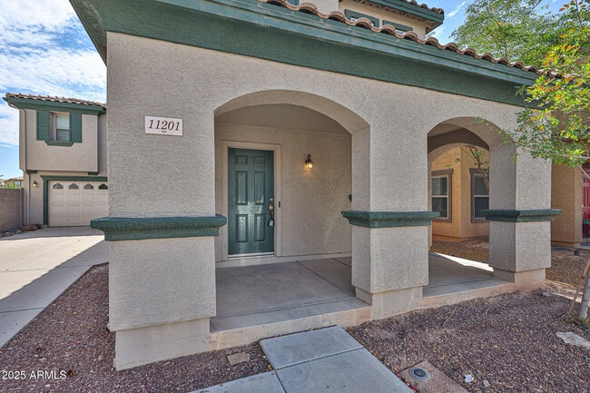 Foto del edificio - 11201 W McKinley St