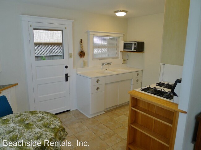 Building Photo - 2 br, 2 bath House - 34 22nd Street