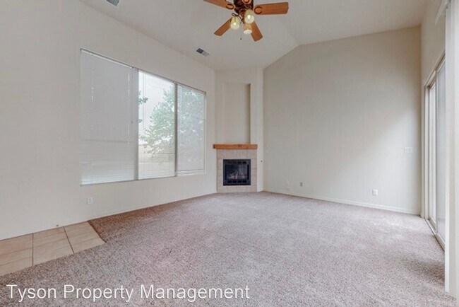 Building Photo - 4 br, 3.5 bath House - 5124 San Adan NW