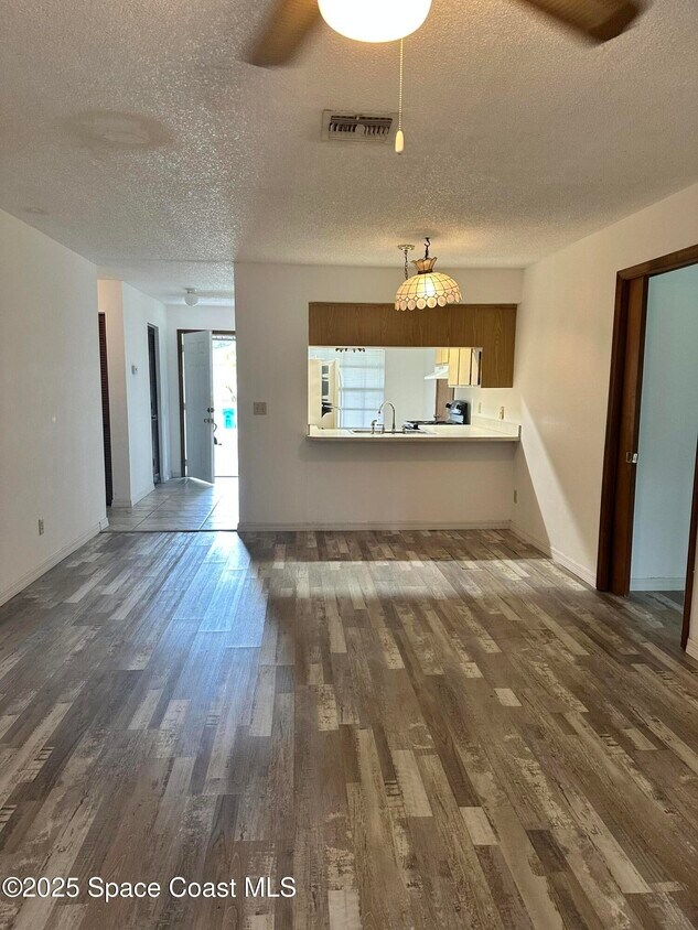 Foto del edificio - 1610 Santos St SE