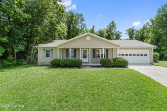 Building Photo - 1051 Shirley Dr