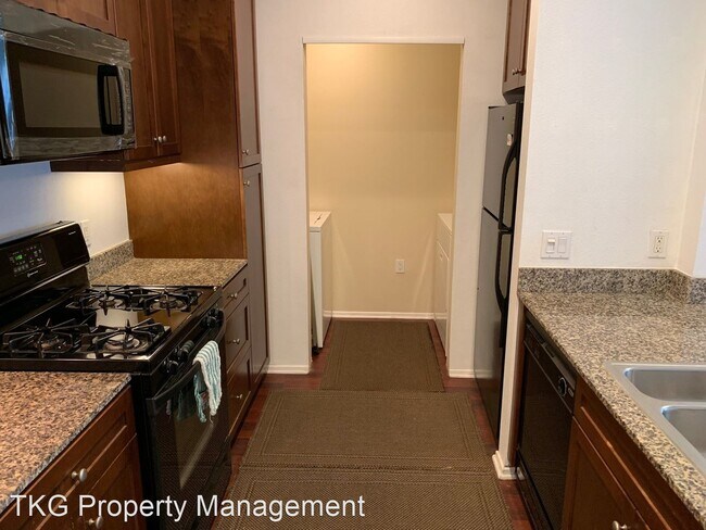 Foto del edificio - 2 br, 2 bath House - 1270 Scholarship