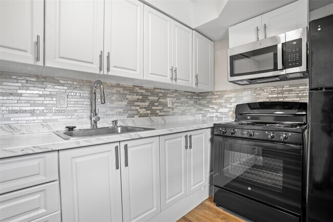 Foto del edificio - 2820 NE 201st Terrace