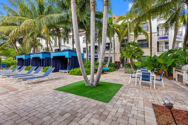 Building Photo - Miramar Park Apartments