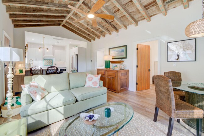 Foto del edificio - 110 Marine Way