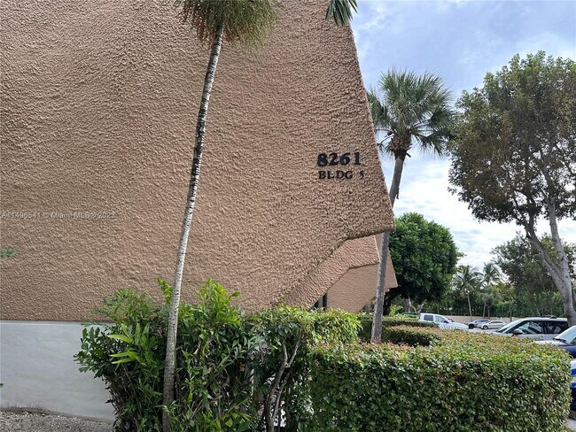 Building Photo - 8261 SW 128th St