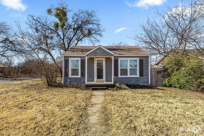 Building Photo - 2714 Sherman Rd