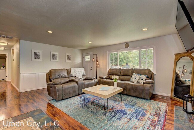 Foto del edificio - 3 br, 1 bath House - 1125 Wild Phlox