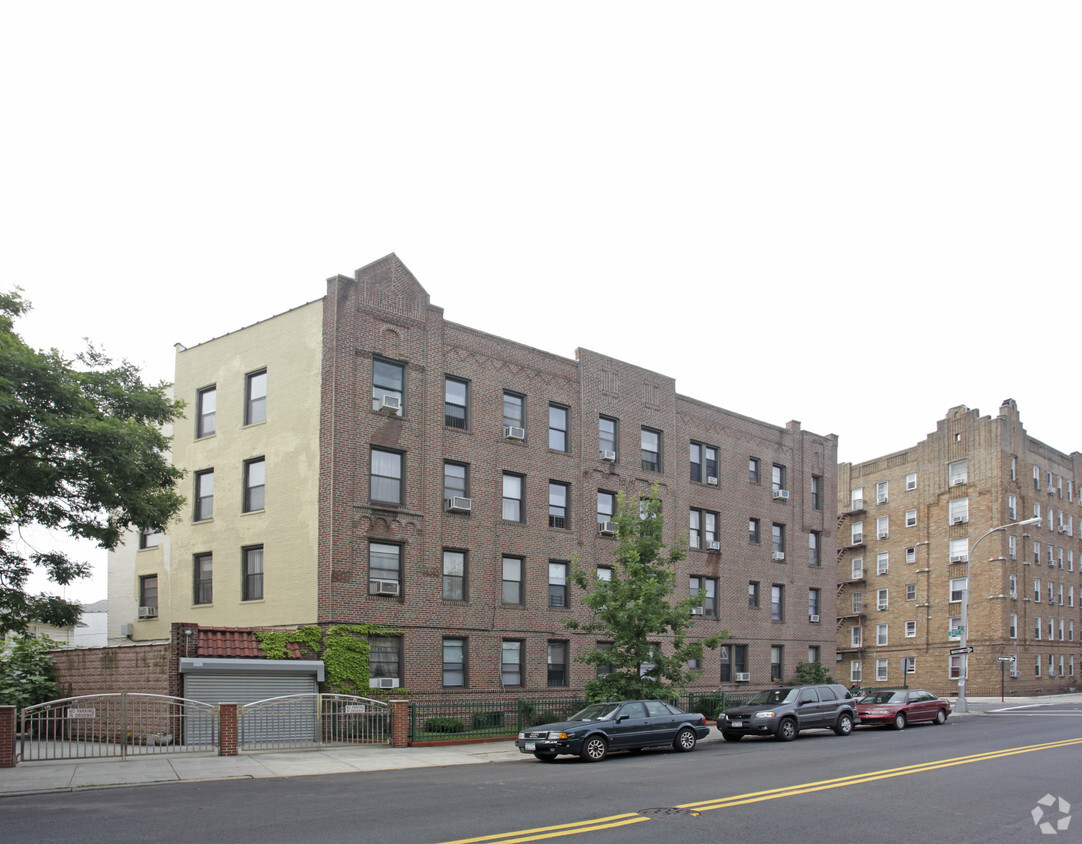 Building Photo - 2401 63rd St