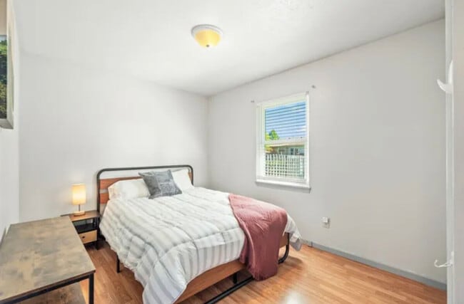 Foto del edificio - 8209 Parsley Ln