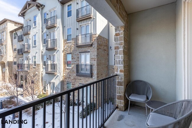 Building Photo - 3235 Heritage Trl