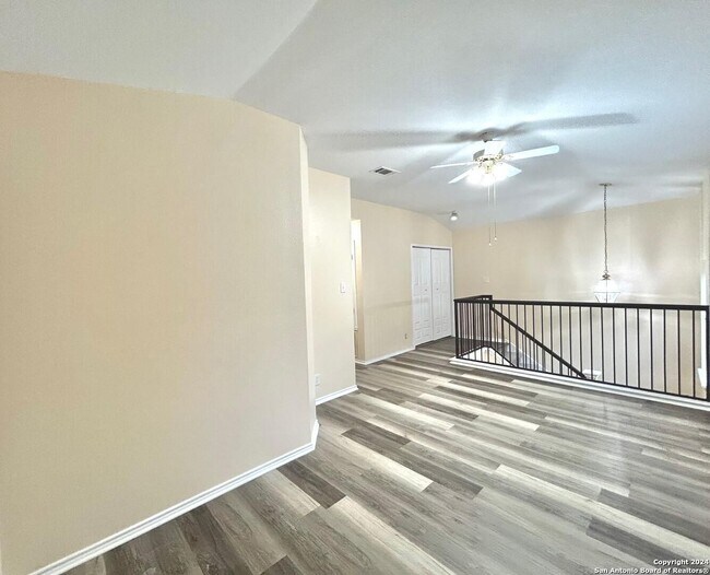 Building Photo - AVAILABLE NOW! 3BED/2.5 BATH House for ren...