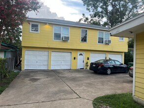 Building Photo - 220 Stiles St