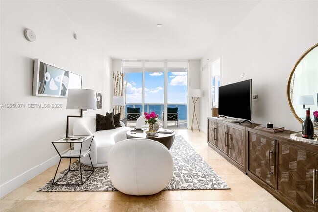 Foto del edificio - 18201 Collins Ave