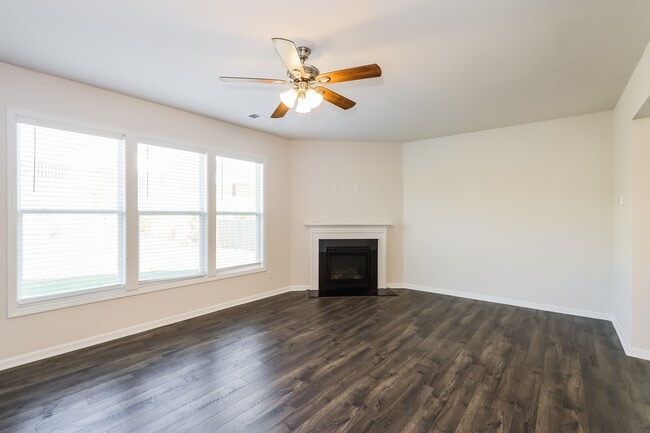 Building Photo - 875 Delta Ln