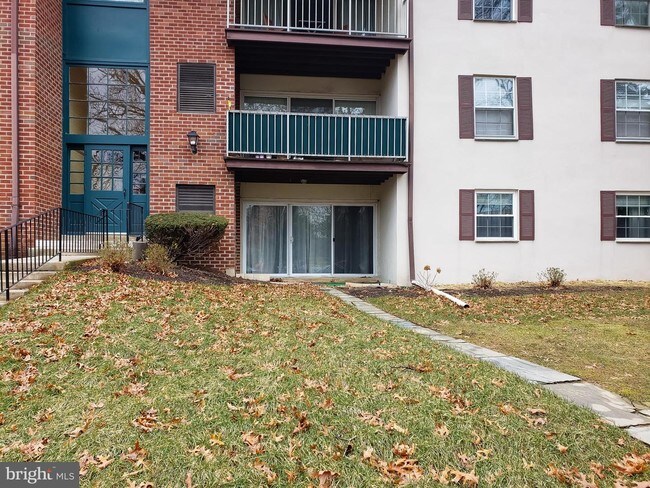 Building Photo - 363 Drummers Ln