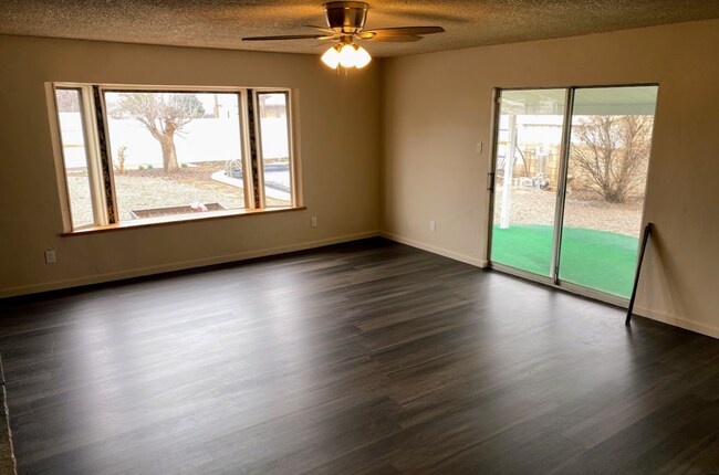 Building Photo - 2006 N Cochiti Ave