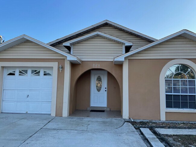 Building Photo - 3124 W Powhatan Ave