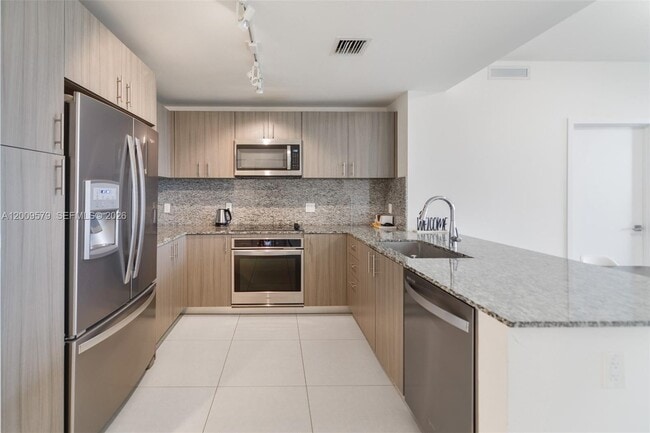 Building Photo - 5350 NW 84th Ave