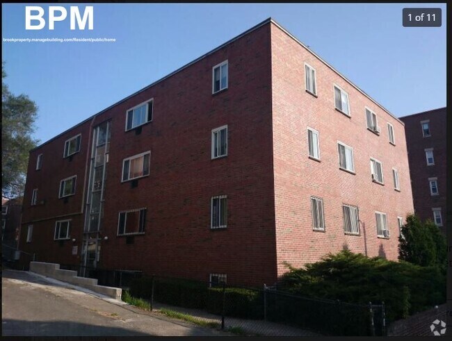 Building Photo - 10 Scottfield Rd