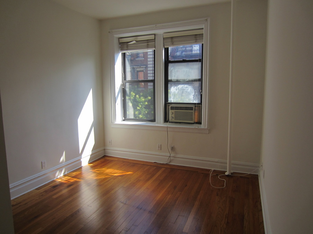 Primary Photo - 199 Bleecker St