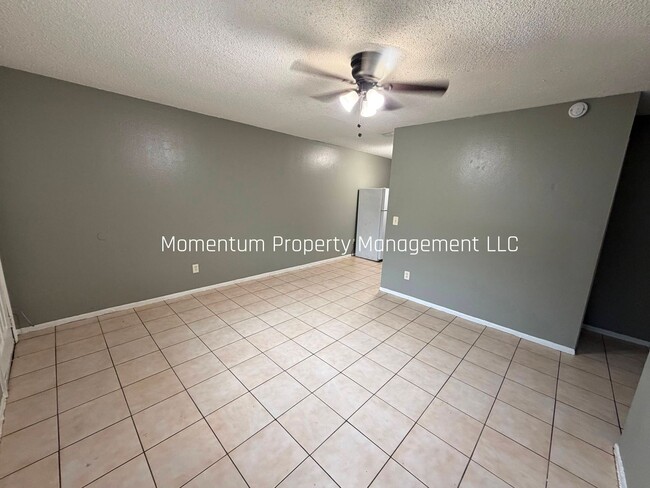 Photo - 10401 N 11th St. Unit B Tampa, FL 33612 House