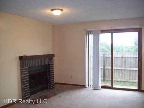 Building Photo - 6431 Hallet St