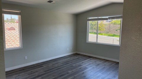 Building Photo - 617 Lee Cir