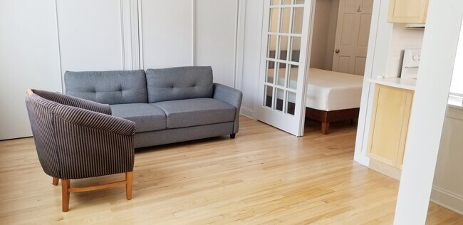 Foto del edificio - 3118 W Diversey Ave