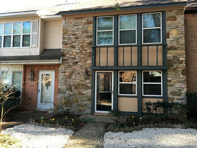 Building Photo - 431 Sunset Dr