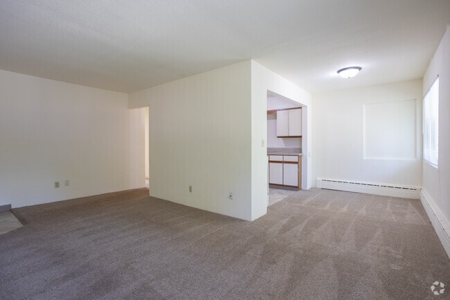 2 BR, 1 BA - 890sf - Oakview Apartments