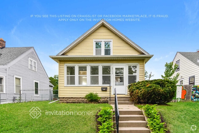 Building Photo - 3962 Van Buren St NE