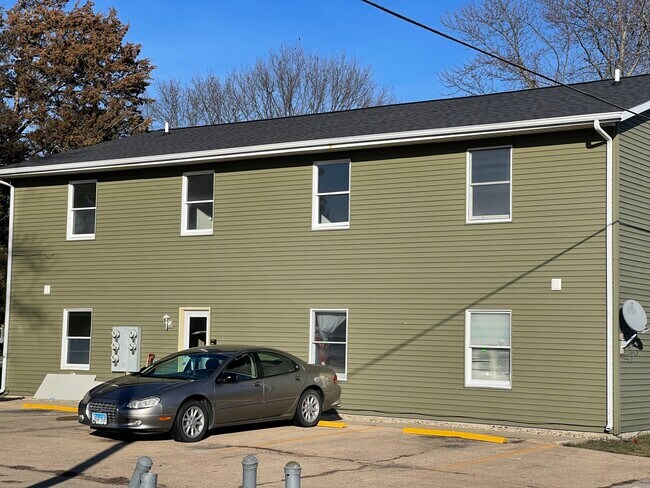 Building Photo - 106 S 3rd Ave