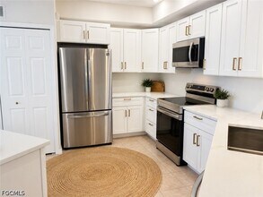 Building Photo - 10139 Colonial Country Club Blvd