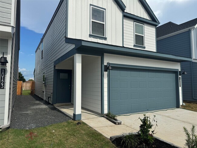Foto del edificio - 10203 Spring Branch Trail