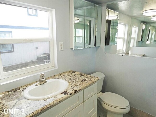 Foto del edificio - Charming 1 bedroom 1 Bath , low-maintenance, and perfectly located — this home offers the privacy...