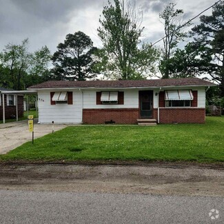 Building Photo - 104 S 13th Ave