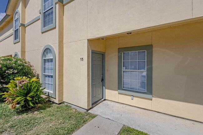 Foto del edificio - 1000 Ranchway Dr