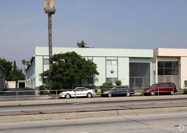 Foto del edificio - 5031 Rosemead Blvd