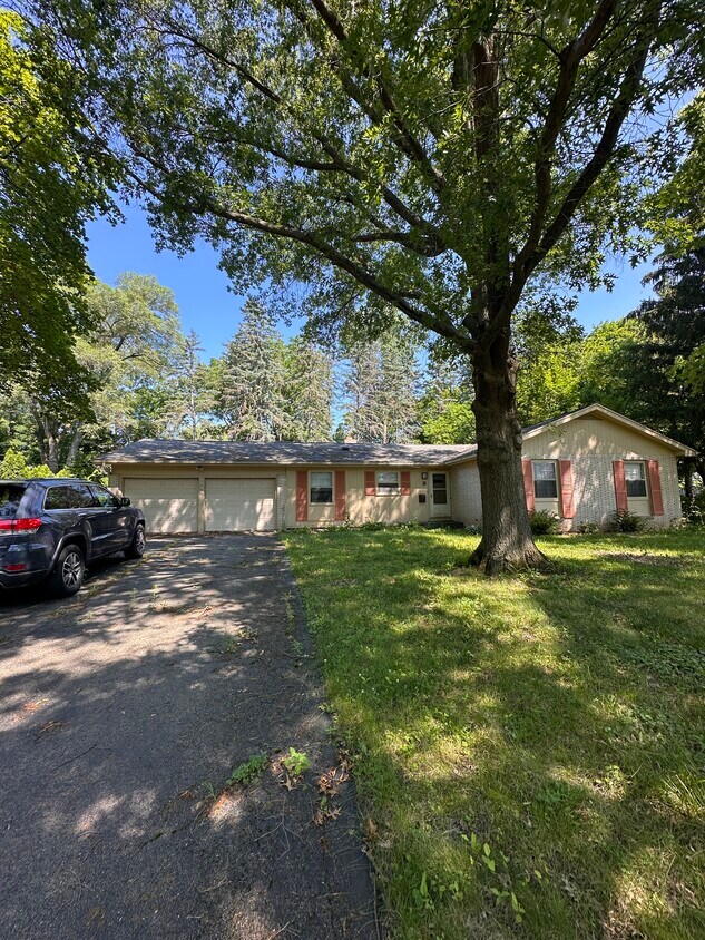 Foto principal - 9 Courtenay Cir