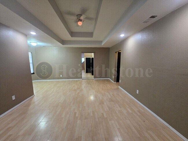 Foto del edificio - 1307 Gidding St