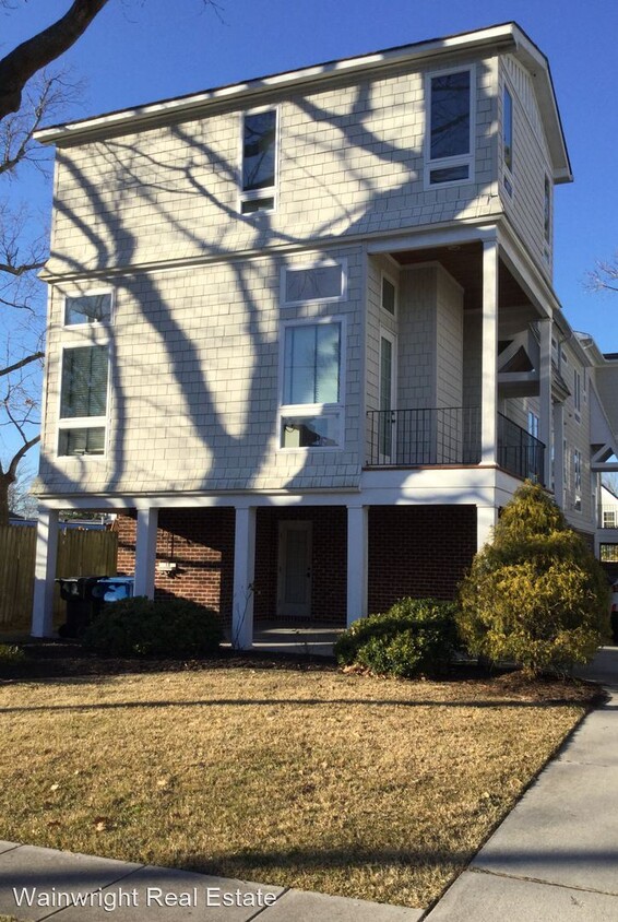 Primary Photo - 4 br, 3.5 bath House - 713 14th Street